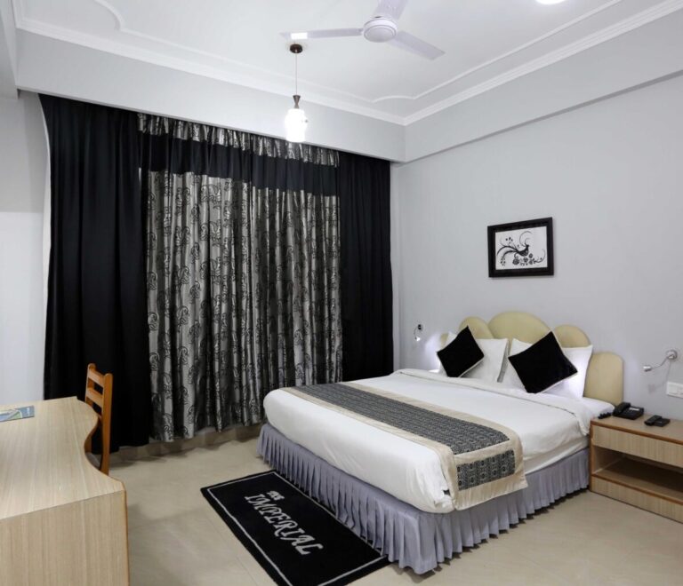 TL1A0120-scaled-1-1536x1024