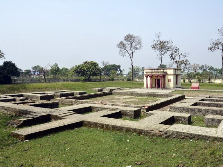 Matha Kuar Shrine · approx. 1 km