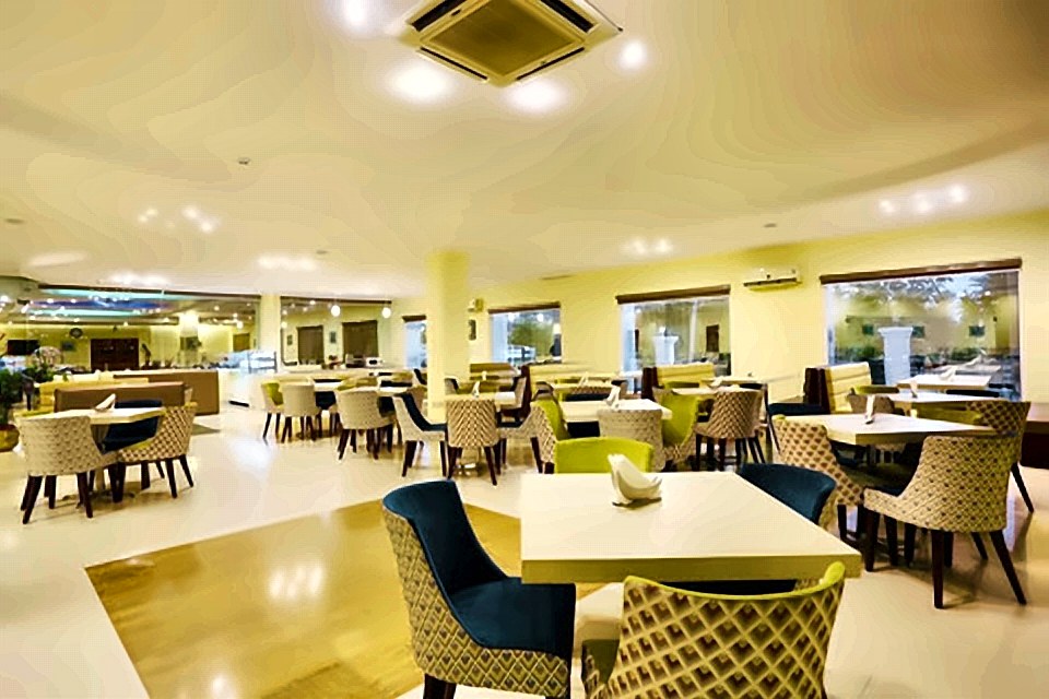 Café Crema coffee shop, Bodhgaya